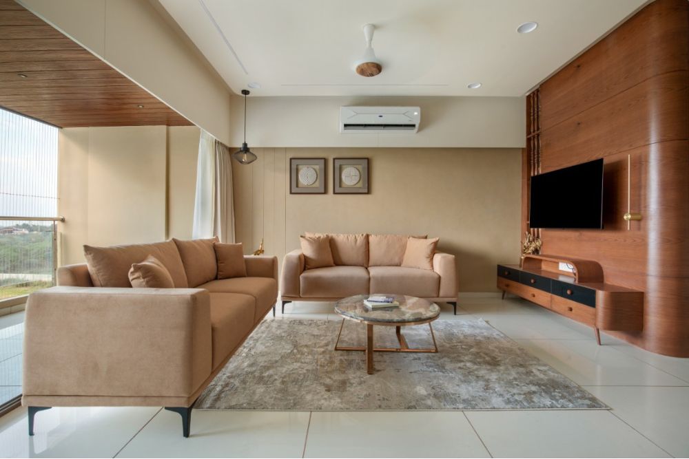 Hardik's House, Sama